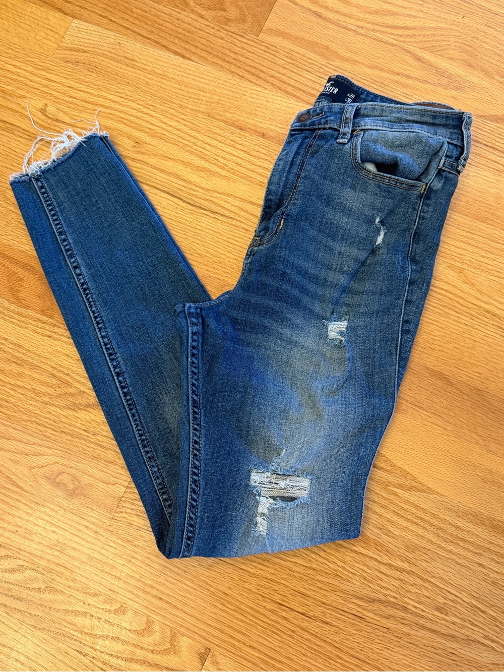 Hollister Women's Dark Blue Distressed Skinny Jeans